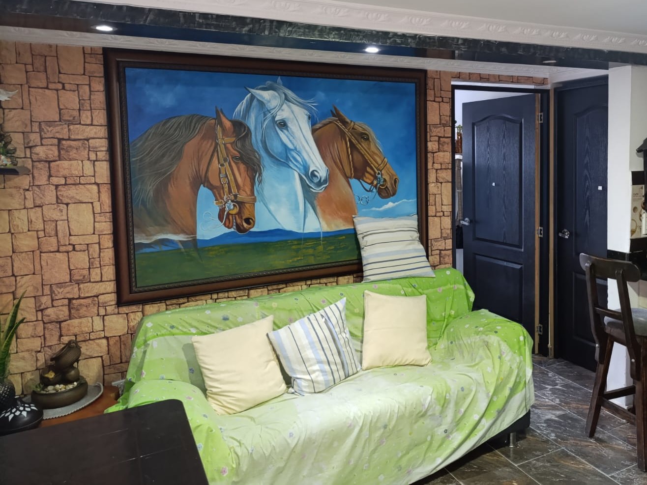 Vibras- Casita llena de amor para todos los animales